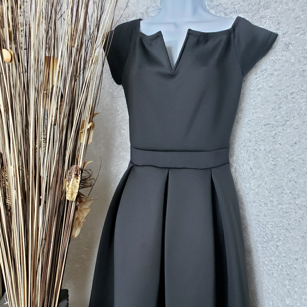 Evening dress - Picture 3 of 5